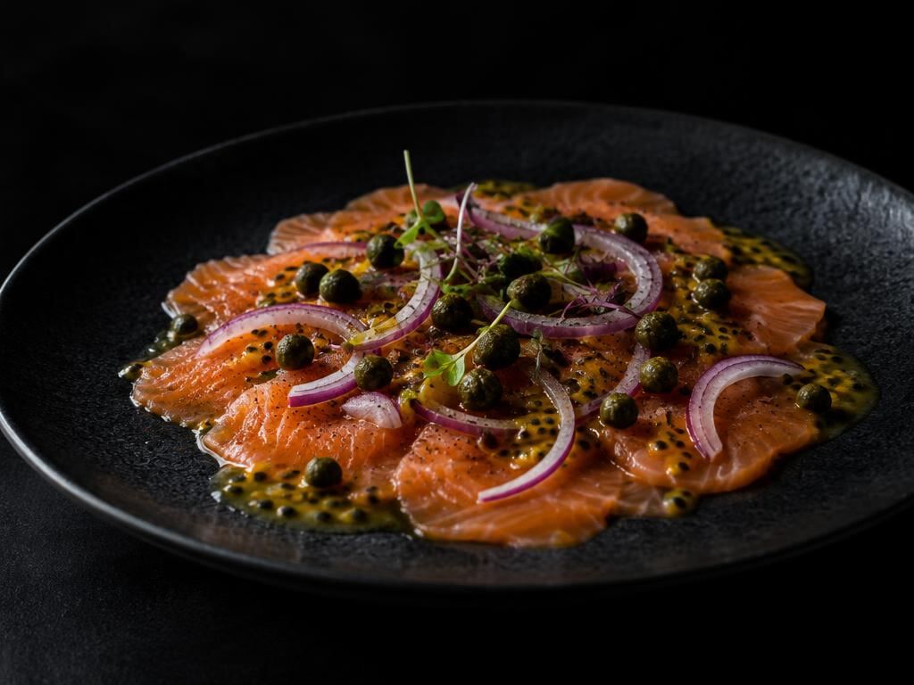 Carpaccio de salmón fresco